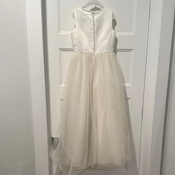 David's Bridal White Tulle Flower Girl Dress - Picture 5 of 8